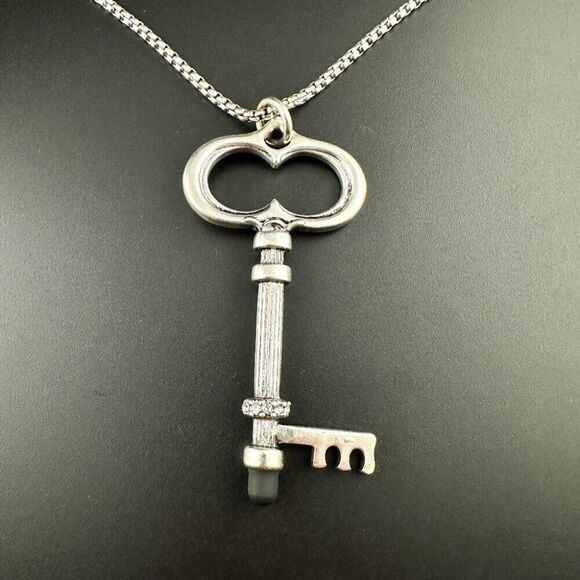 Chico's Silver tone Large Key Stylus Long Necklace Door Opener Antiqued Finish - Picture 2 of 3
